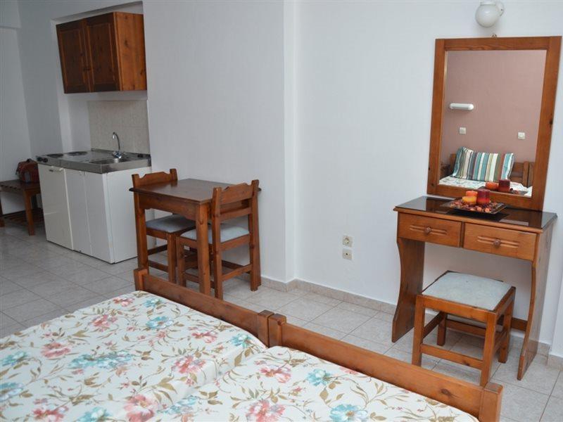 Iatridis Studios Faliraki (Adults Only) Extérieur photo