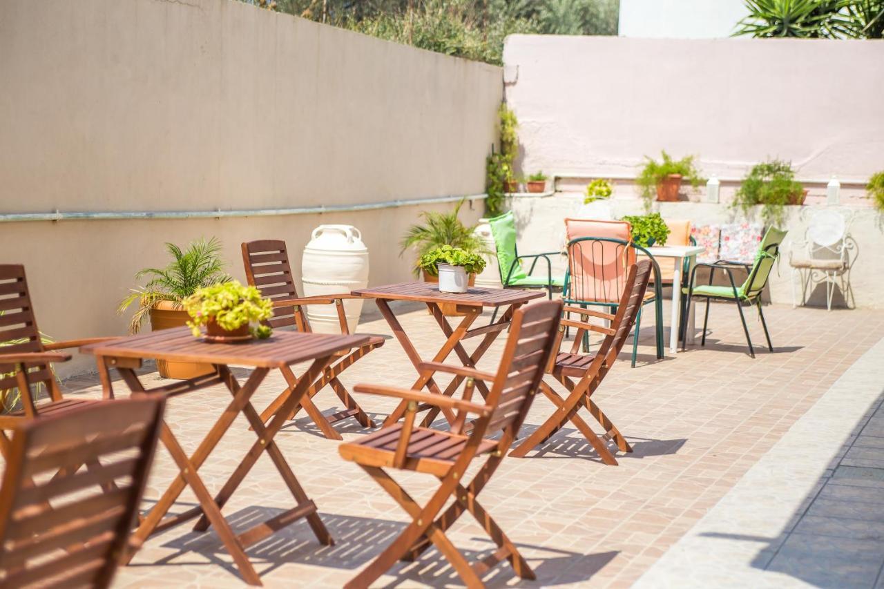 Iatridis Studios Faliraki (Adults Only) Extérieur photo